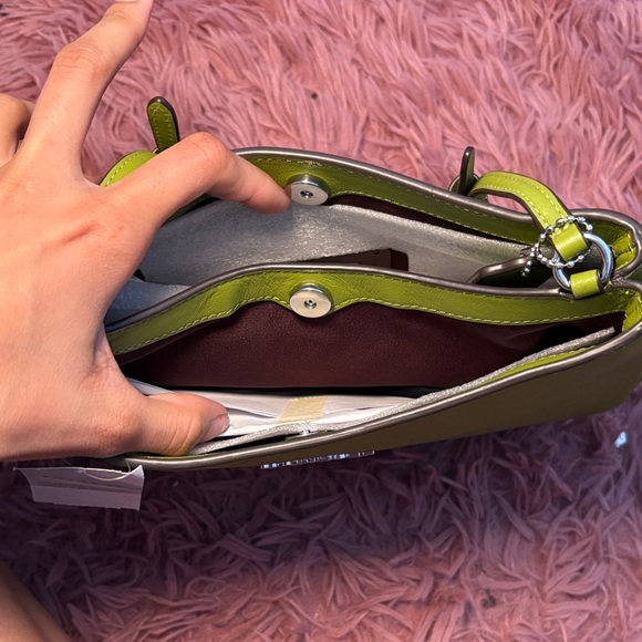 Coach Lime Green Leather Shoulder Bag - Picture 7 of 14
